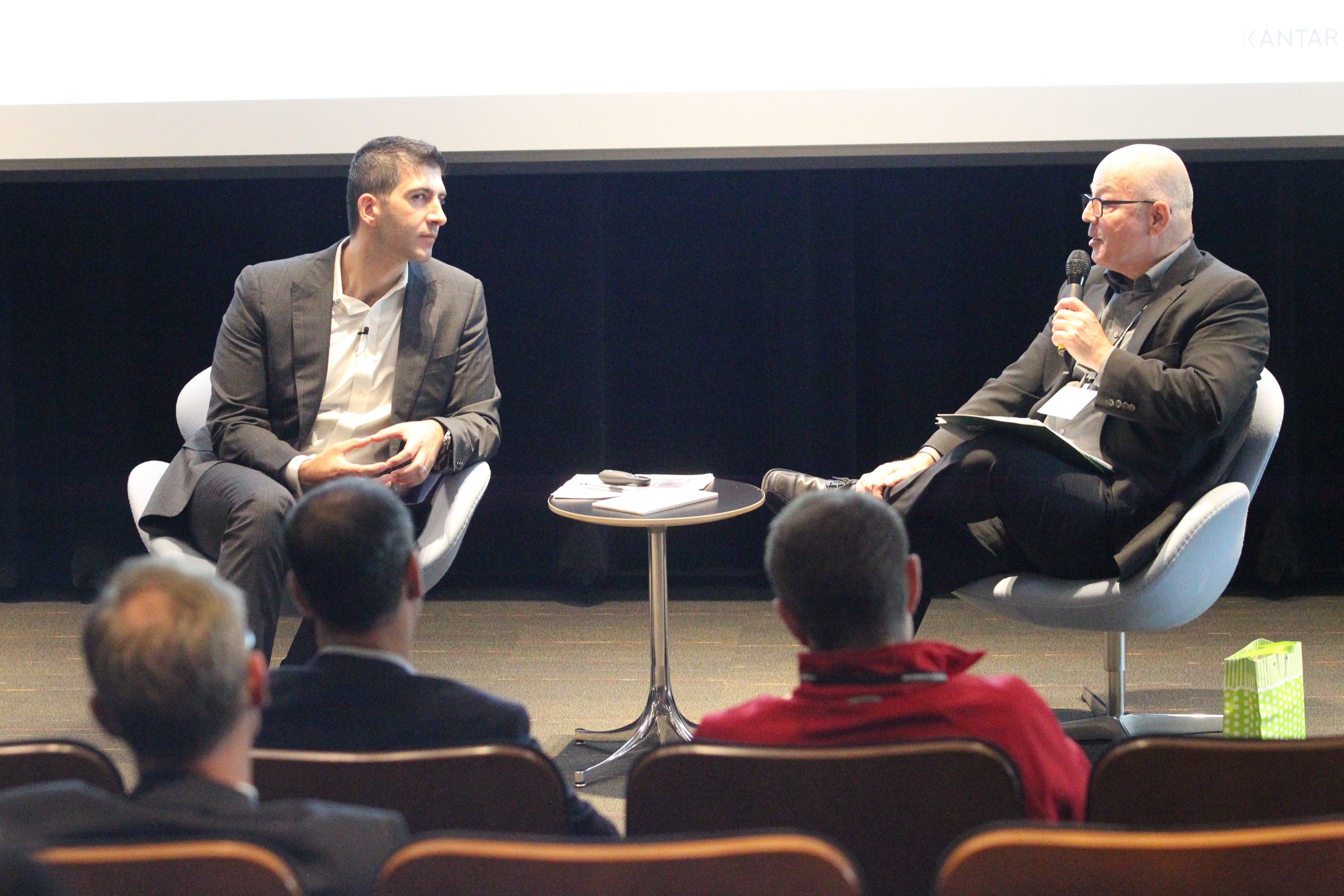Mario Simon listens to a question from ACA President Ron Lund